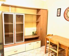 Comodo trilocalino arredato pressi viale Trento