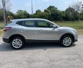 Nissan Qashqai 1.5 dCi Tekna full opt 125000km