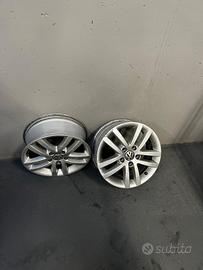 Cerchi in lega volkswagen golf 

