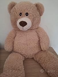 orsacchiotto in peluche 