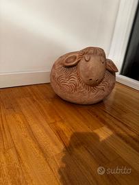 Statua a forma di pecora, PEZZO UNICO