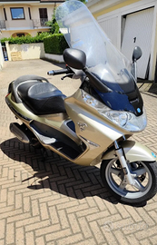 Piaggio X8 200 cc