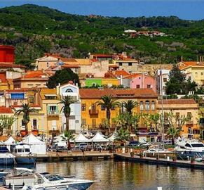 Casa disponibile a 200m dal porto