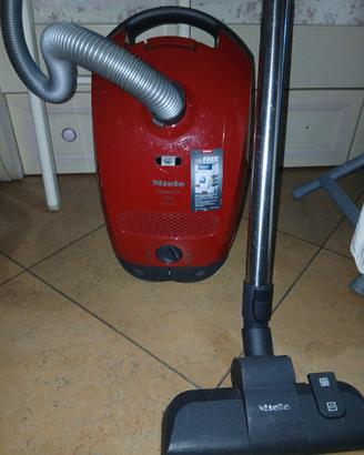 aspirapolvere miele 