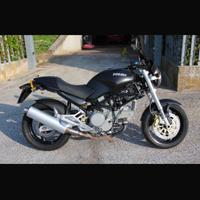Ducati monster dark 750