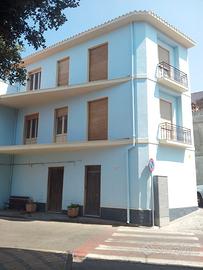 Casa indipendente da ristrutturare in pieno centro