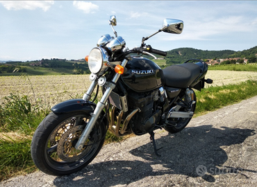 Suzuki GSX 750 Inazuma - 1999