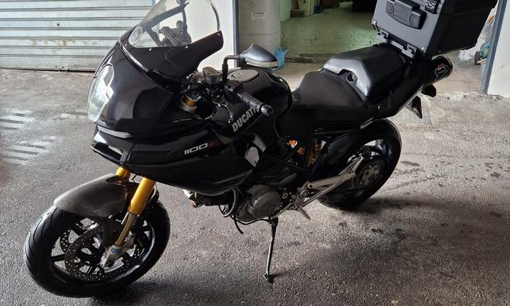Ducati multistrada ds 1100 s