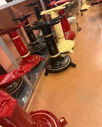 piedistalli restaurati per affettatrici a volano