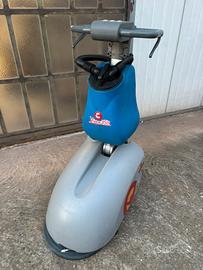 Lavasciuga pavimenti a batteria