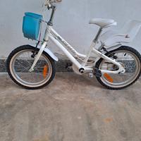 bicicletta per la bambina 