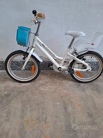 bicicletta per la bambina 