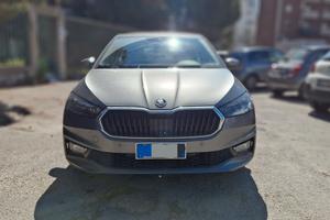 Skoda Fabia 2023 1.0 MPI Ambition - Solo 15.000 km