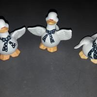 Statuine in polvere di marmo, tre oche