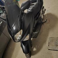 Yamaha T Max - 2006