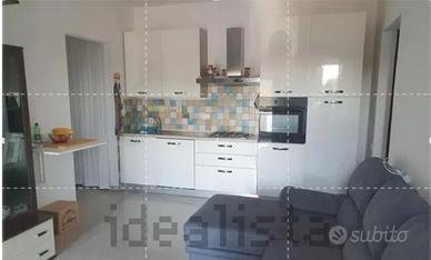 Tiburtina trilocale con balcone e posto auto