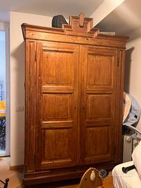 Armadio antica piu di 100 anni eta