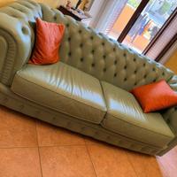 Coppia divani chesterfield