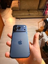 iPhone 17 Pro + 3 cover originali