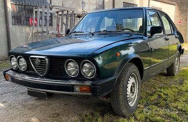 Alfa Romeo Alfetta 1.8 Scudetto Stretto