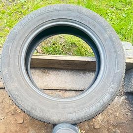 Gomme estive 195/65/15 ///215/65/17