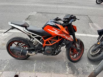 Ktm duke 390