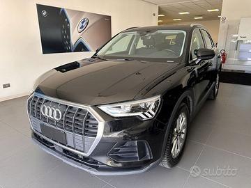 Audi Q3 35 2.0 tdi Business s-tronic