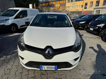 Renault Clio 1.5 dci 55kw AUTOCARRO 480 kg