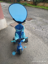 Triciclo con maniglia