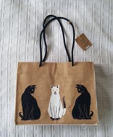 Borsa bianca e beige in juta con immagini di gatti