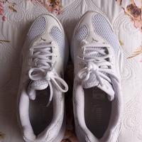 Scarpe Puma bianche numero 38