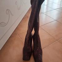 stivali lunghi in cuoio