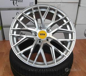 Cerchi in lega 18 MAM RS4 Argento opaco FORD AUDI