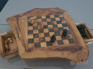 Scacchiera  in legno di Ulivo artigianale 