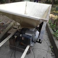 Macchina macina uva elettrico