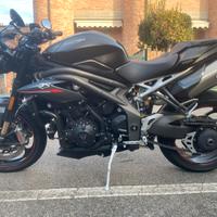Triumph Speed triple 1050 rs