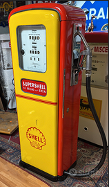 Distributore benzina pompa benzina