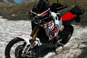 DUCATI DESERT X