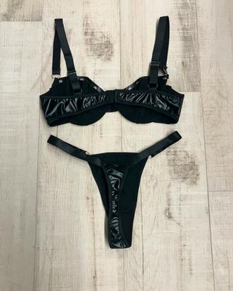 Lingerie completo nero similpelle borchie s donna