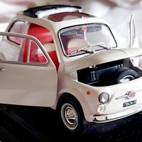 Fiat 500-F scala 1-24 da collezione.