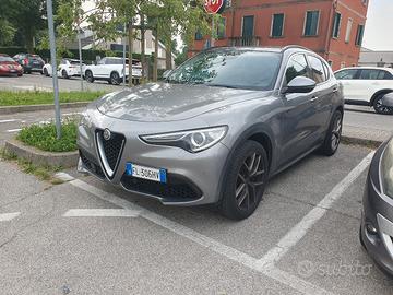 Alfa Romeo Stelvio 2.0 280 CV First Edition 