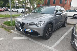 Alfa Romeo Stelvio 2.0 280 CV First Edition 