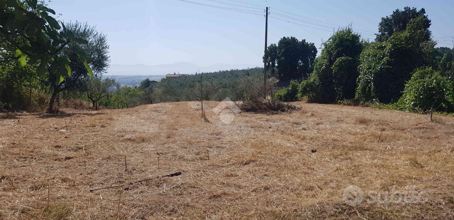 TER. RESIDENZIALE A GUALDO CATTANEO - Vista 5