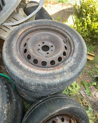 4 Cerchi in ferro Fiat punto R14