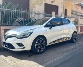 Renault clio 4 duel restyling solo 66000km