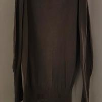 Maglia beige maniche lunghe collo a barchetta