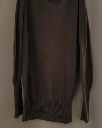 Maglia beige maniche lunghe collo a barchetta