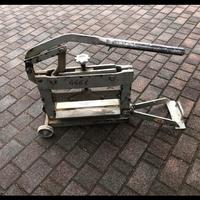 Taglia bettonelle e marmo