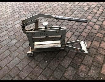 Taglia bettonelle e marmo