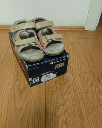 sandaletti da trekking  marca Champion n. 30